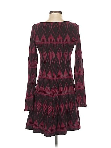 Express Outlet Casual Dress (view 2)