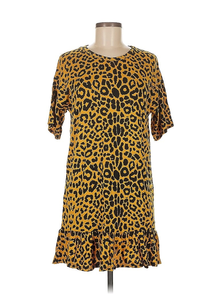 Boohoo Short Sleeve T-shirt In Gold