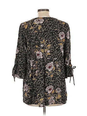Motherhood 3/4 Sleeve Blouse (view 2)