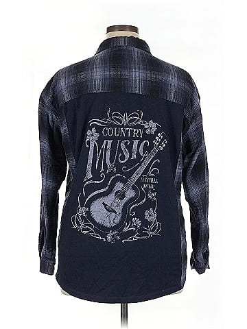 Maurices Long Sleeve Button-Down Shirt (view 2)