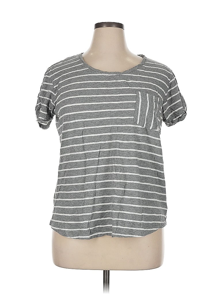 Pre-owned A.n.a. A New Approach Short Sleeve T-shirt In Gray