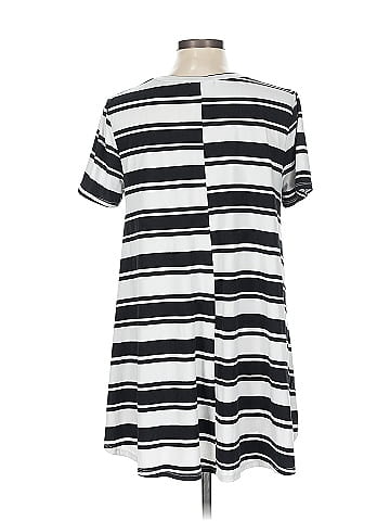 Betsey's Boutique Shop Short Sleeve T-Shirt (view 2)