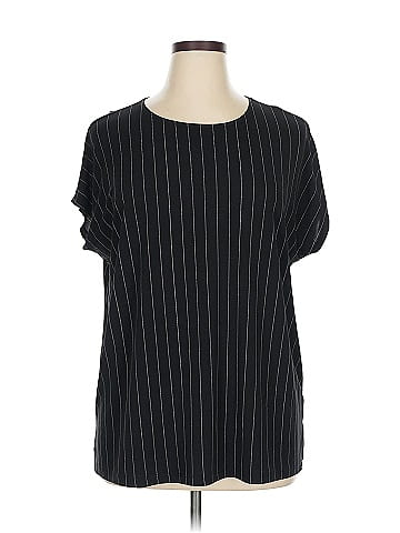 Torrid Short Sleeve T-Shirt (view 1)