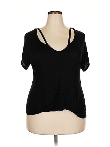 No Boundaries Short Sleeve T-Shirt (view 1)