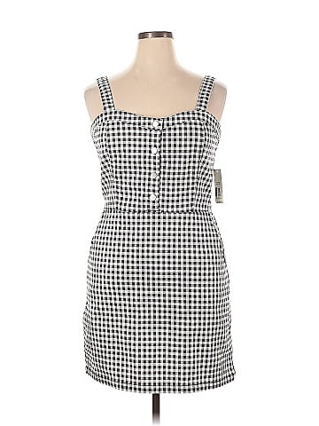 No Boundaries Casual Dress (view 1)