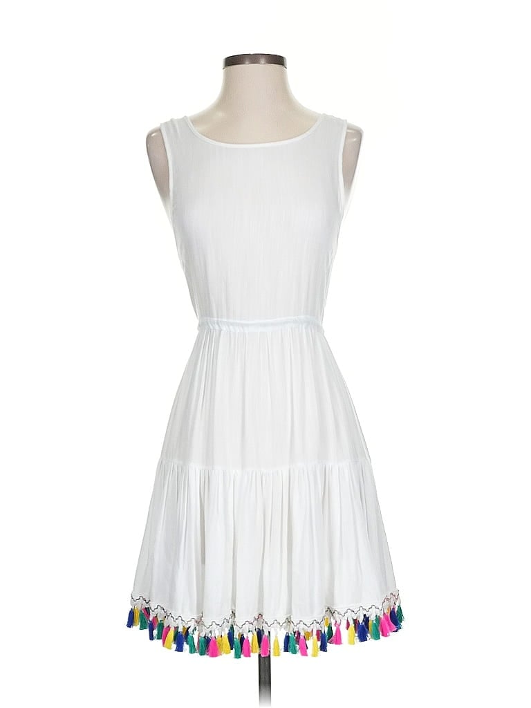 Click to view more detailed imagery on our partner's website Pre-owned Nanette Lepore Sleeveless Top White Strapless Neckline Tops