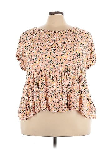 True Craft Short Sleeve Blouse (view 1)