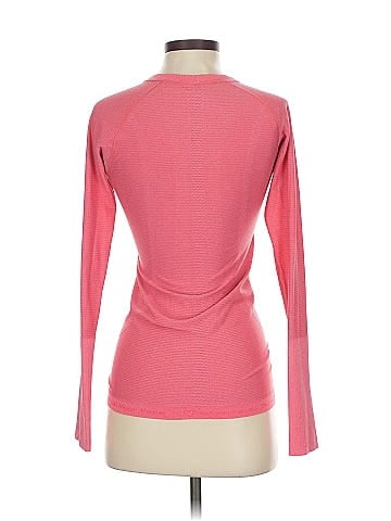 Lululemon Athletica Long Sleeve T-Shirt (view 2)