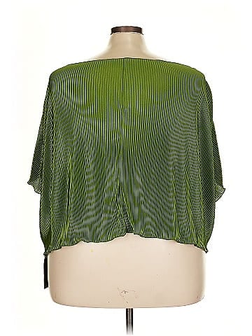 Shein Curve 3/4 Sleeve T-Shirt (view 2)