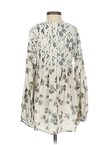 Sunday in Brooklyn 3/4 Sleeve Blouse (view 2)