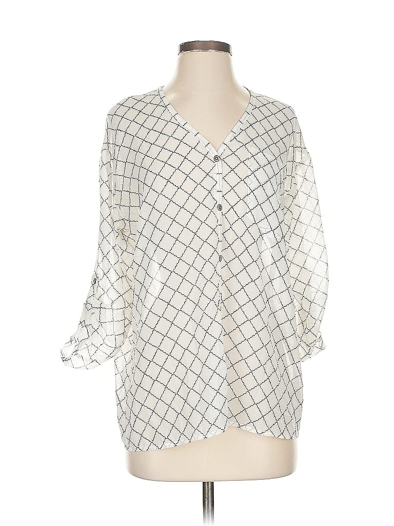 Click to view more detailed imagery on our partner's website Pre-owned Cabi 3/4 Sleeve Blouse In White