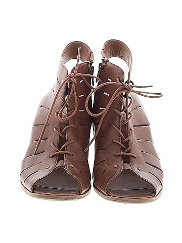 Paul Green Heels (view 2)