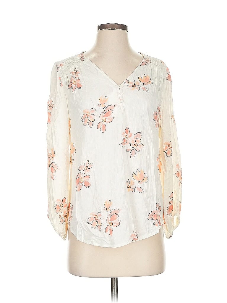 Click to view more detailed imagery on our partner's website Pre-owned Liz Claiborne 3/4 Sleeve Blouse In White