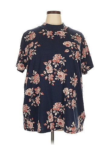 Lularoe Short Sleeve Blouse (view 1)