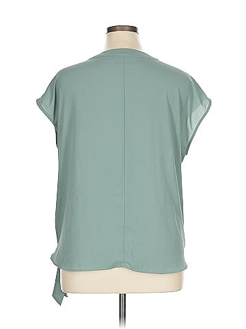 Soho JEANS NEW YORK & COMPANY Short Sleeve Blouse (view 2)