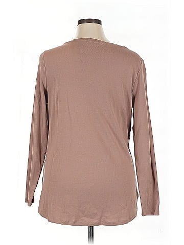 Liz Claiborne Long Sleeve T-Shirt (view 2)
