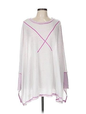 Akemi + Kin Poncho (view 1)