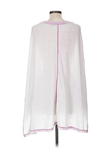 Akemi + Kin Poncho (view 2)
