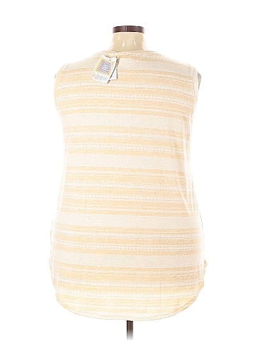 Lularoe Tank Top (view 2)