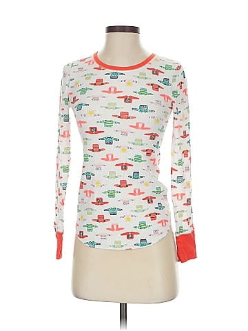 Old Navy Long Sleeve T-Shirt (view 1)