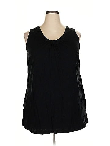 Woman Within Sleeveless Blouse (view 1)