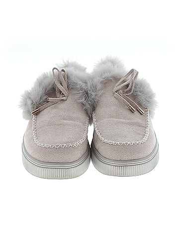 Unbranded Flats (view 2)
