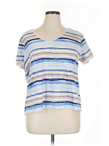 Liz Claiborne Short Sleeve T-Shirt (view 1)