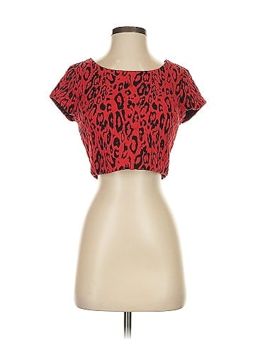 Express Short Sleeve Top (view 1)