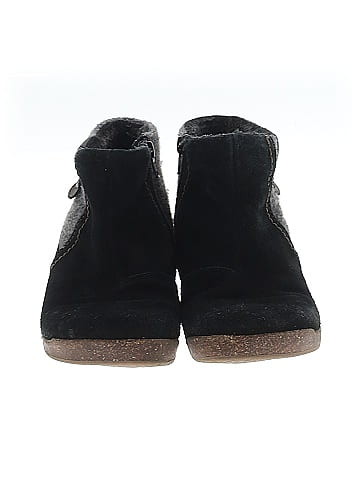 Earth Origins Ankle Boots (view 2)