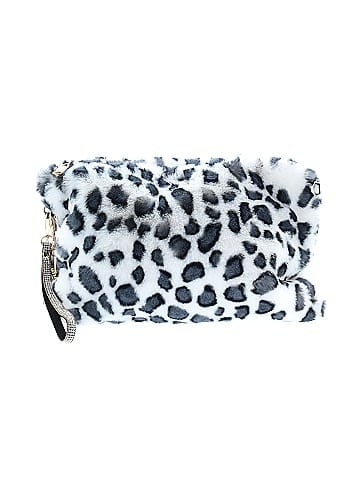 Jayley Wristlet (view 1)