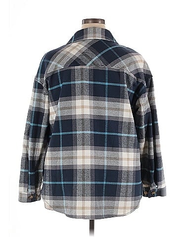 Lane Bryant Long Sleeve Button-Down Shirt (view 2)