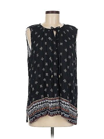 RD Style Sleeveless Blouse (view 1)