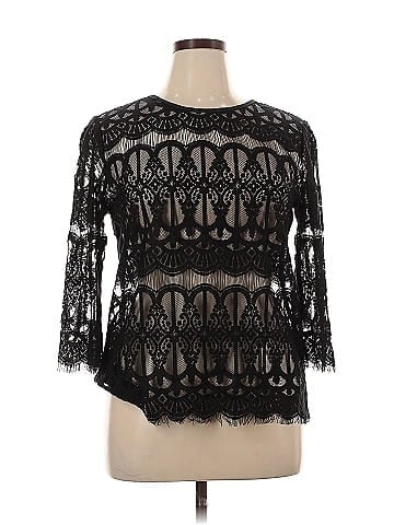 Xhilaration 3/4 Sleeve Top (view 1)