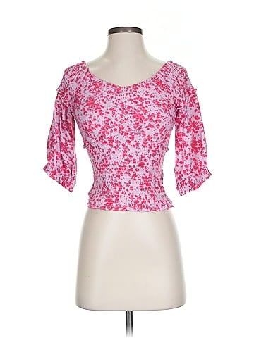 Cupcakes & Cashmere Short Sleeve Top (view 1)