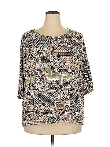 Bobbie Brooks Pullover Sweater (view 1)