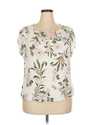 Sonoma Goods for Life Short Sleeve Blouse (view 1)