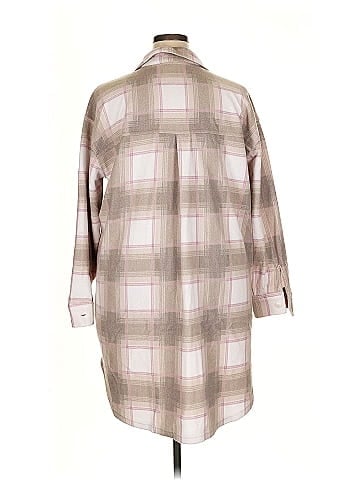 Live Well Active 3/4 Sleeve Button-Down Shirt (view 2)