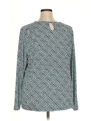 Liz Claiborne Long Sleeve T-Shirt (view 2)