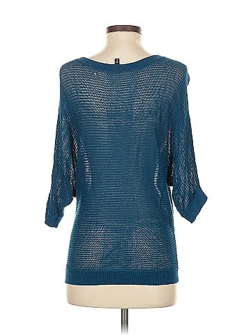 Express Outlet 3/4 Sleeve Top (view 2)