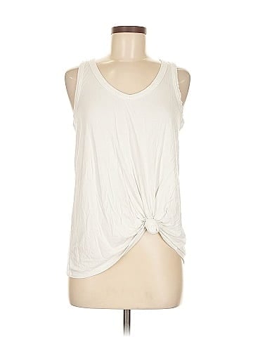 Old Navy Sleeveless T-Shirt (view 1)