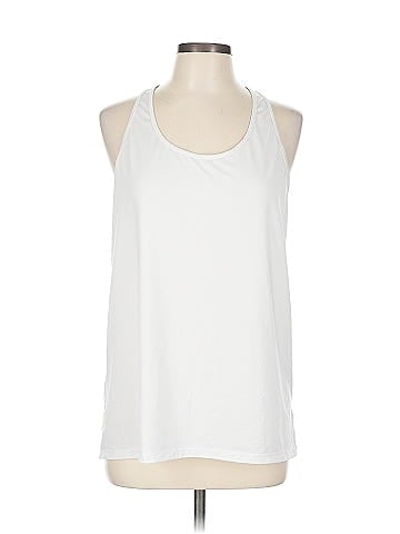 Gap Fit Sleeveless T-Shirt (view 1)