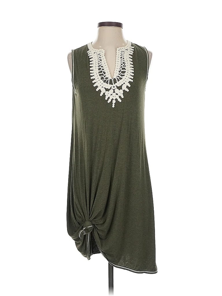 Pre-owned Max Studio Casual Dress In Green