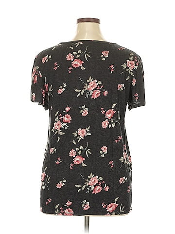 Lularoe Short Sleeve Top (view 2)