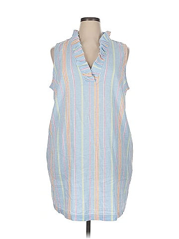 Crown & Ivy Casual Dress (view 1)