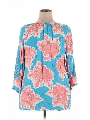 Crown & Ivy 3/4 Sleeve Blouse (view 2)
