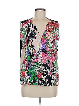 Tiny Sleeveless Blouse