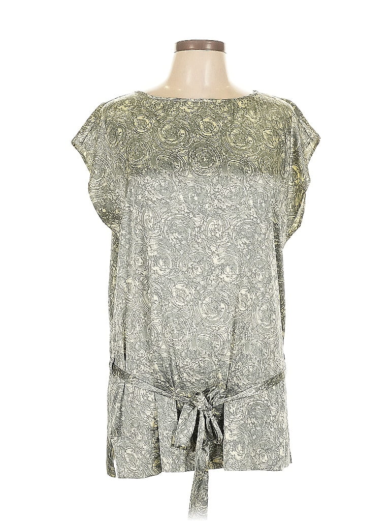 Pre-owned New York And Company Short Sleeve Blouse In Gray