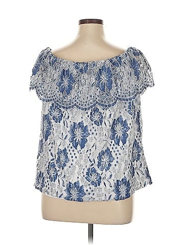 Lane Bryant Short Sleeve Blouse (view 2)