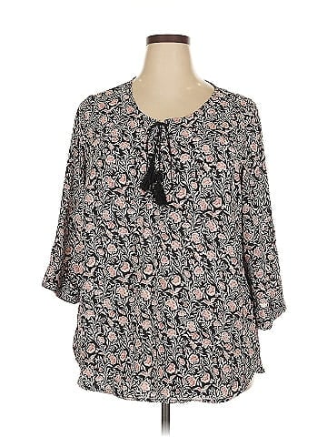 Violet & Claire 3/4 Sleeve Blouse (view 1)