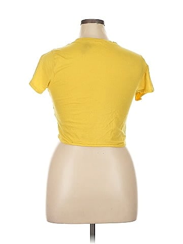 Fashion Nova Short Sleeve T-Shirt (view 2)